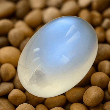 Moon Stone - 5 Ratti